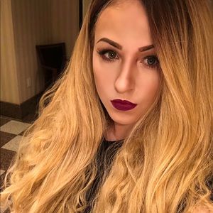 Meet your Posher, Olena